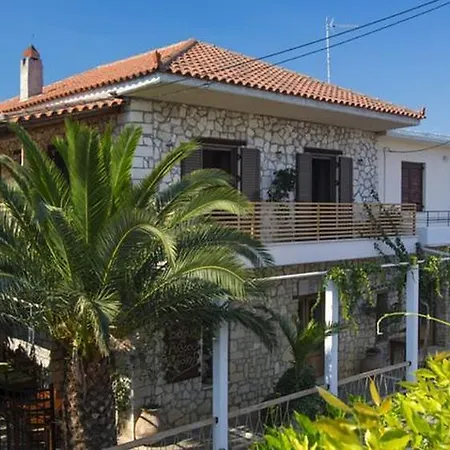 Ikia Luxury Homes *